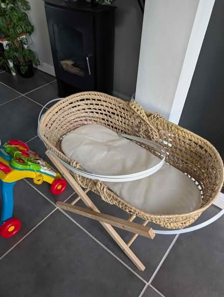 Photo of free Moses basket (WN6 shevington) #1