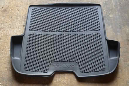 Photo of free Volvo V50 Load Cover (Easthampstead Road RG40) #1