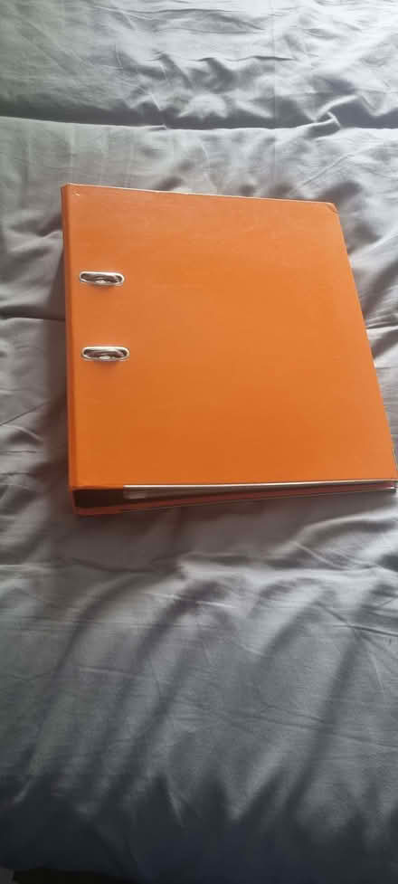 Photo of free A4 folder with divoders (Barnard's Green WR14) #1