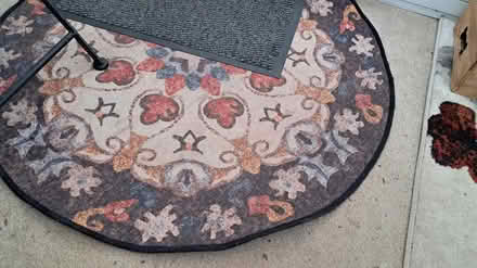 Photo of free circular rug (EX2 hamilton avenue.) #1