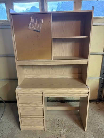 Photo of free Hutch (Hwy 7 and 9th Line Markham) #2