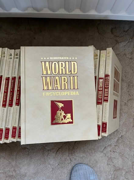 Photo of free World War 2 Encyclopaedias (Northway GL20) #1
