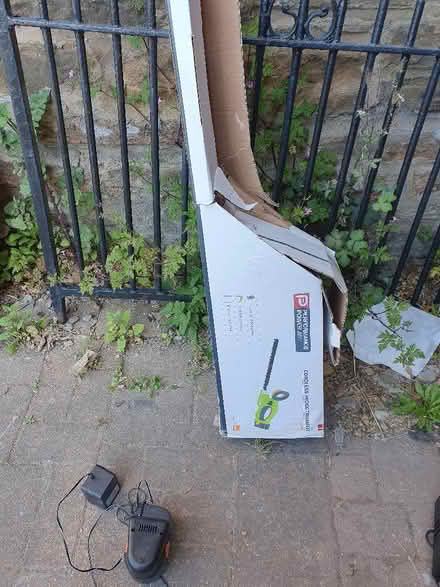 Photo of free Garden maintenance set (Bruntsfield EH10) #3