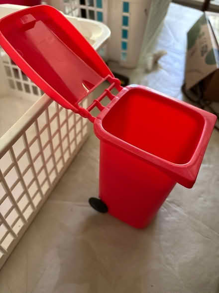 Photo of free Car/desktop garbage can (Ossining) #2