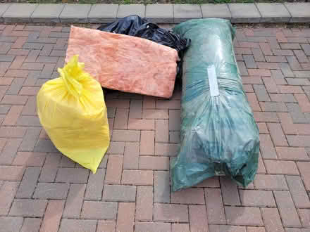 Photo of free fiberglass insulation (kiz 7p3) #1