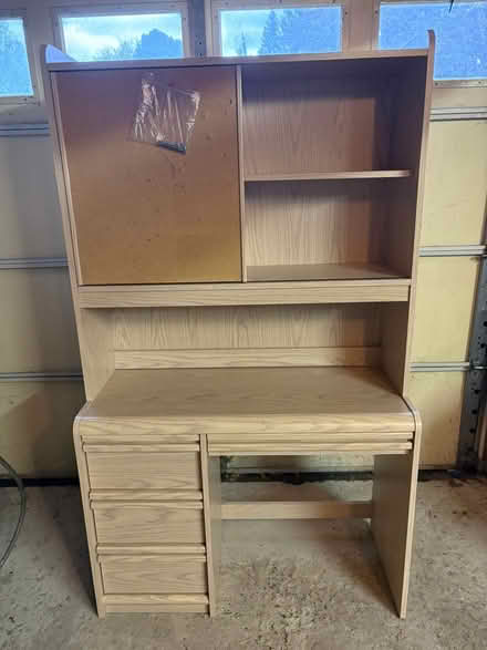 Photo of free Hutch (Hwy 7 and 9th Line Markham) #1