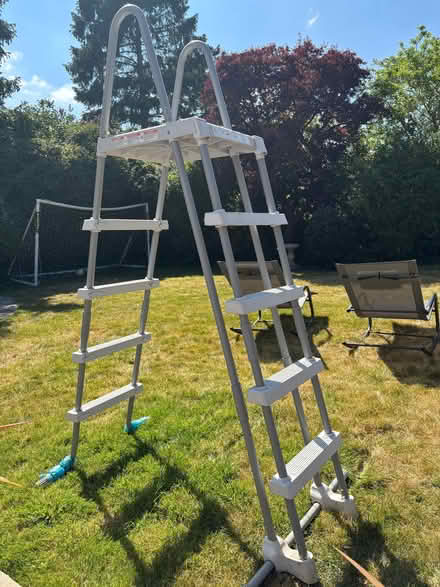 Photo of free Pool steps (Welwyn AL6) #1