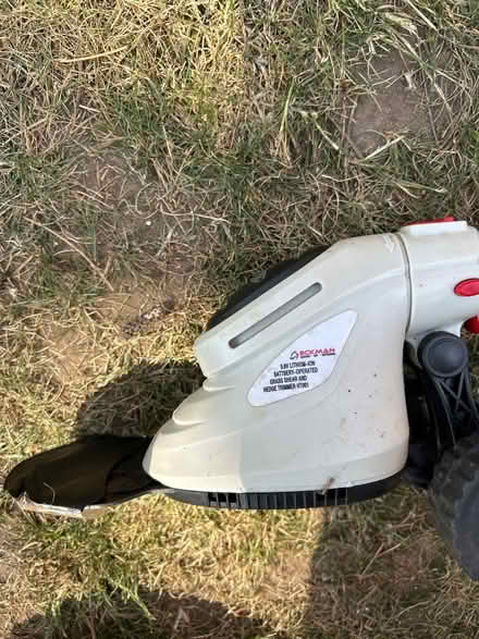 Photo of free Eckman grass shear & hedge trimmer (West Kirby) #2