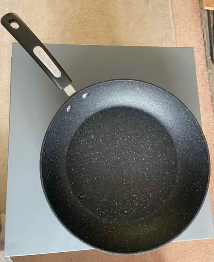 Photo of free Quality non-stick frying pan (SS11 Wickford) #1