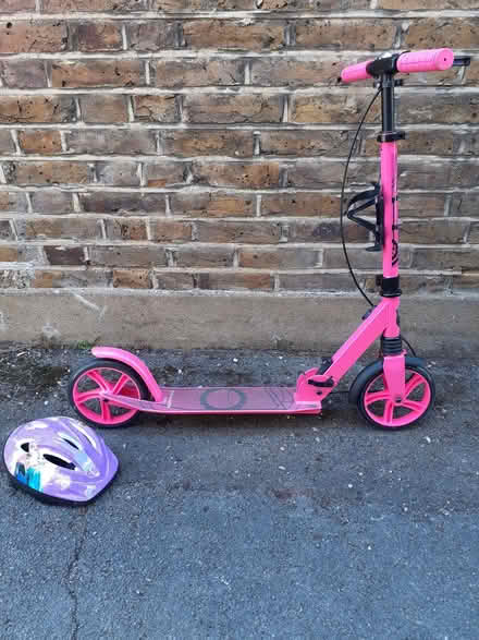 Photo of free Pink scooter and helmet (Wandsworth Common SW12) #1
