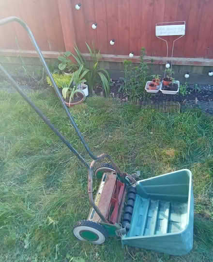 Photo of free old working lawn mower (Romsey Ward CB1) #3