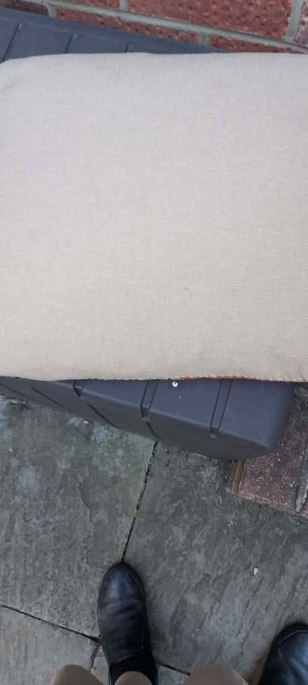 Photo of free Tapestry cushion (Welling DA16) #1
