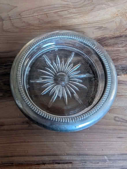 Photo of free Glass Lid/ash tray? (Pudsey LS28) #1
