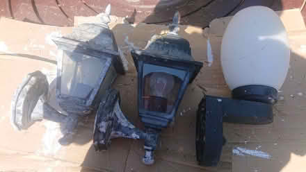 Photo of free Outdoor lights (Nash Mills WD4) #1