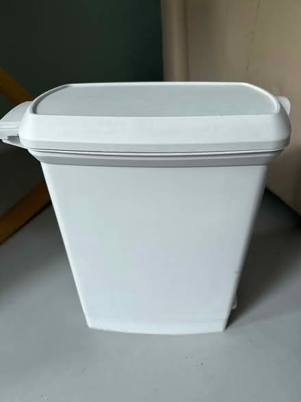 Photo of free bathroom bin (Kennington) #1