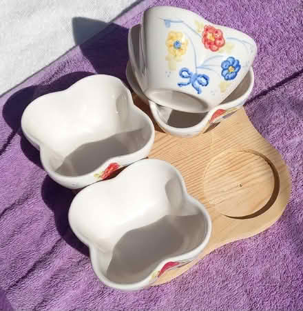 Photo of free Set of 4 dip pots and stand (Collier Row RM5) #1