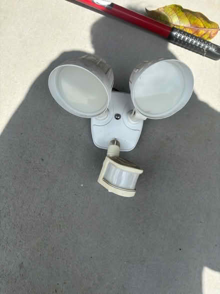 Photo of free Security light (95112) #1