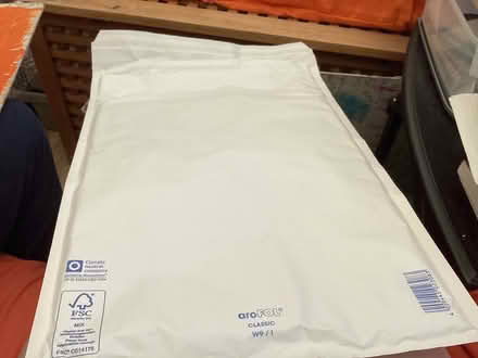 Photo of free Envelope padded (Caton LA2) #1