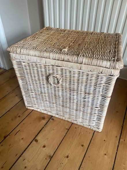 Photo of free Wicker storage box with lid (Harrogate HG2) #1