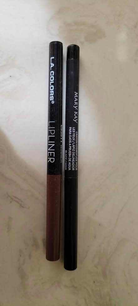 Photo of free Eyeliner and lip liner (Prospect Heights) #1