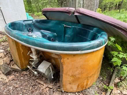 Photo of free 2 person 'vita spa duet' hot tub (westminster VT) #1
