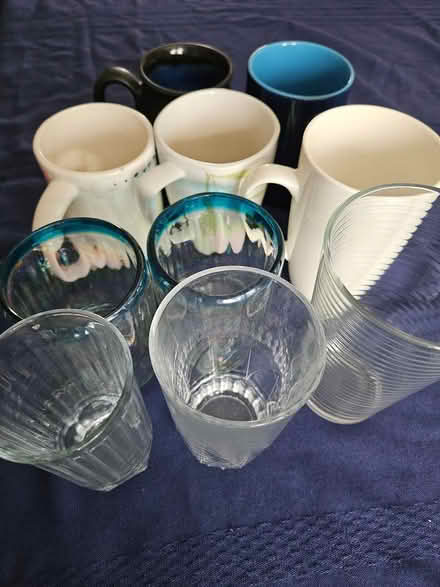 Photo of free 5 glasses + 5 mugs (Near the experimental farm) #1