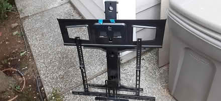 Photo of free Wall mount for flat screen (West San Jose, Mitty HS area) #2