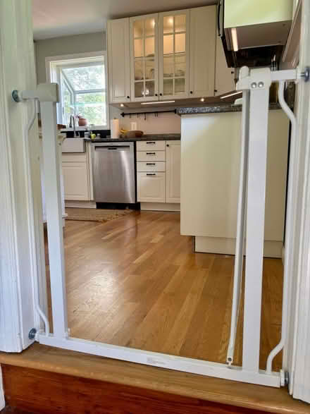 Photo of free Baby gate (Shirlington area) #2