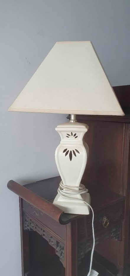 Photo of free China lamp with cream shade (Litchard, Bridgend CF31) #1