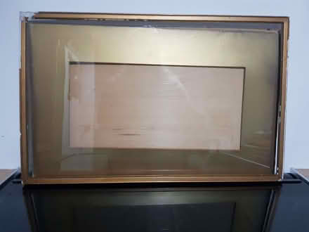 Photo of free Vintage picture frame (Kendal LA9) #1