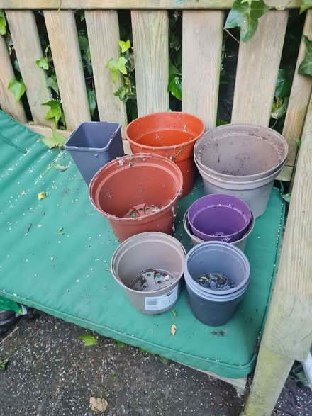 Photo of free Plastic.plant pots (Marsh LA1) #1