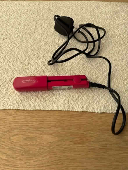 Photo of free Children’s/Travel Mini Hair Straighteners (Weybridge KT13) #1