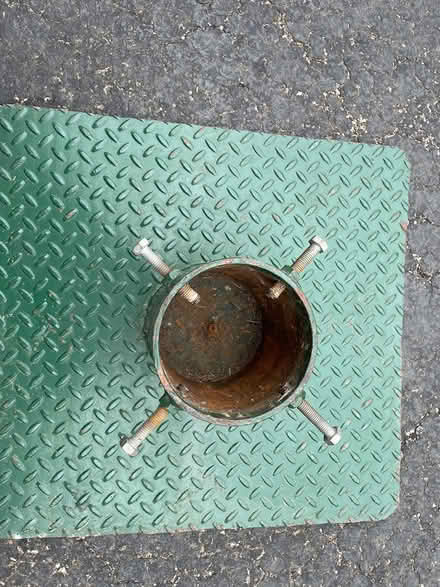 Photo of free Curb Alert-Sturdy Christmas Stand (17529 Hawk Ct. Gurnee) #4