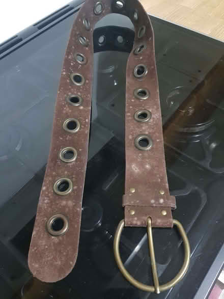 Photo of free Suede belt (Kendal LA9) #1
