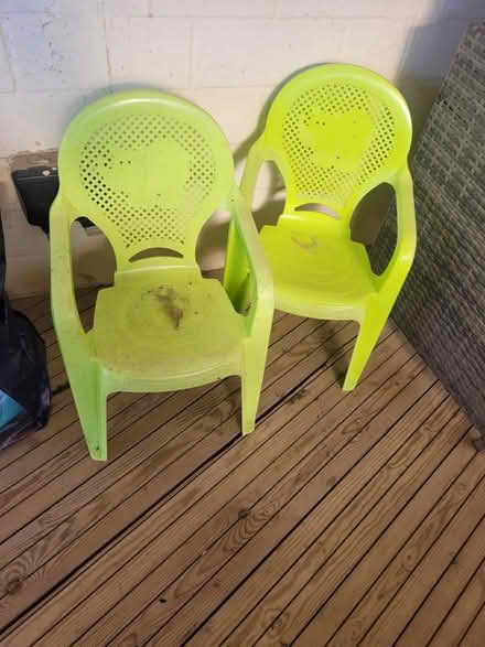 Photo of free Kids chairs (St71qu) #1