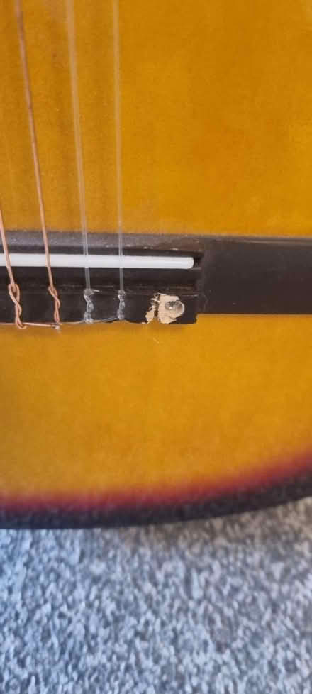 Photo of free Guitar (AL7) #2