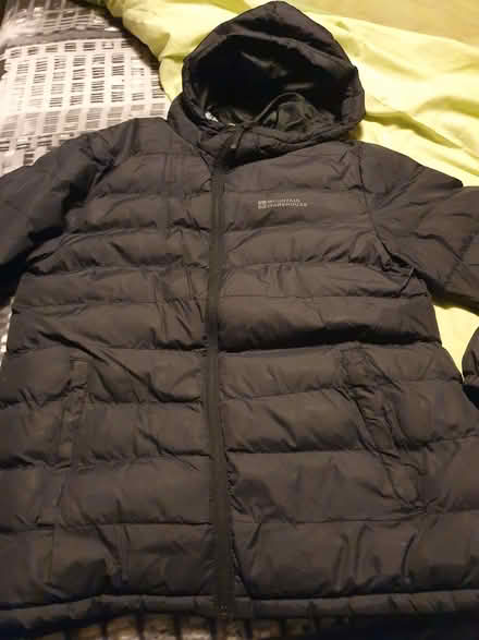 Photo of free small mens black mountain warehouse puffa jscket (AB32) #4