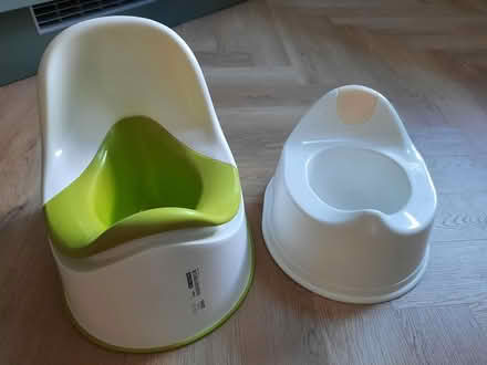 Photo of free 2 potties (CV9 atherstone) #1