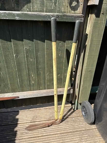 Photo of free Long handled lawn edging shears (Odd Down) #1