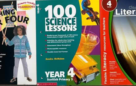 Photo of free 3 x Year 4 teaching books (CM1 Broomfield) #1