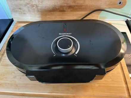 Photo of free Waffle Maker (HR4 7FG) #2