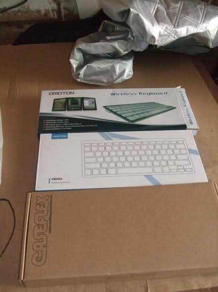 Photo of free iMac keyboards (Havering Grange RM1) #2