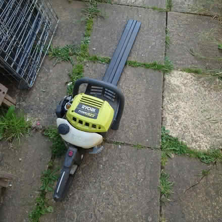 Photo of free Petrol hedge cutter (Cainscross Rd nr Homebase) #2
