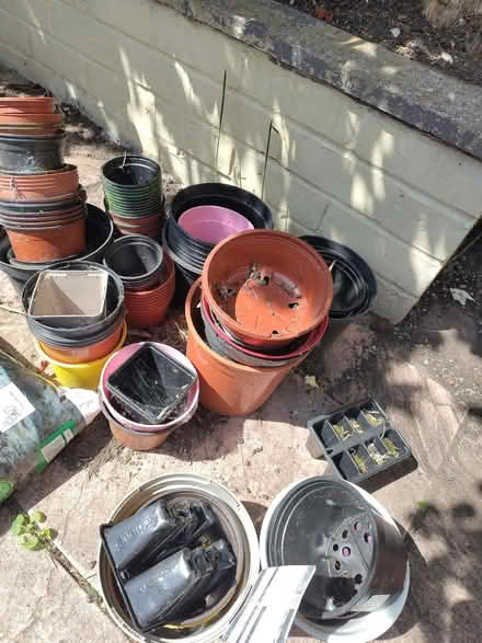 Photo of free Selection of plantpots (Heaton Norris SK4) #1