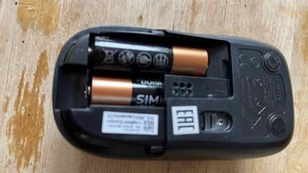 Photo of free Wireless Logitech mouse with scroll wheel (Goldhanger CM9) #4
