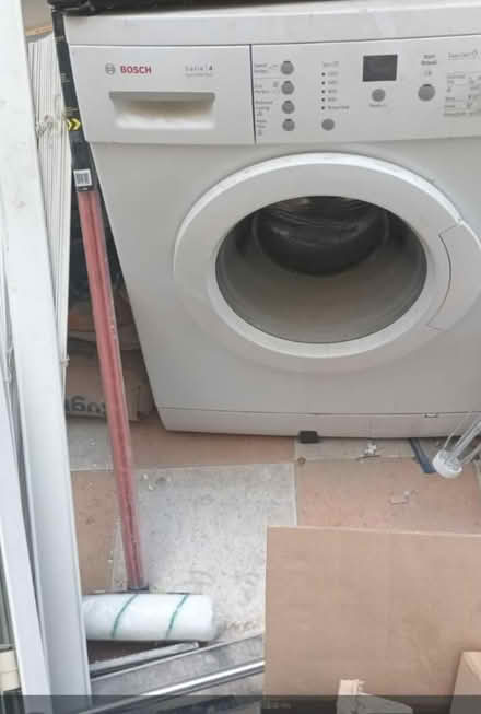 Photo of free Bosh Washing machine (Purleyway croydon) #1