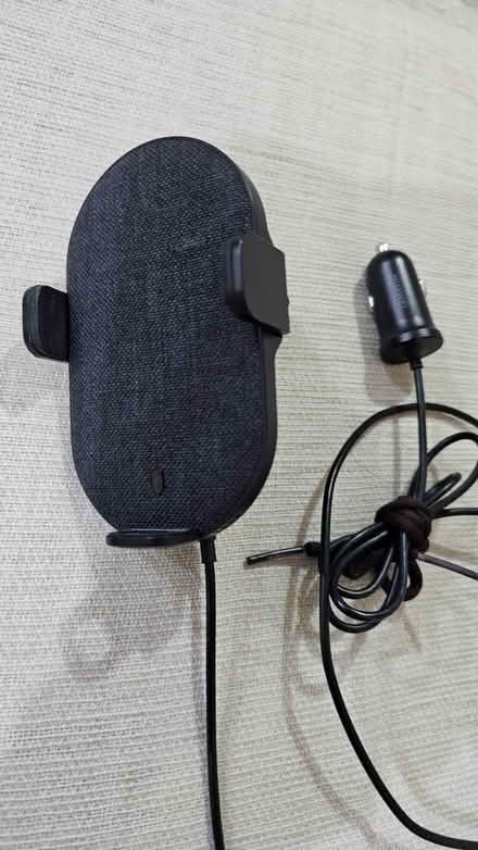 Photo of free Car Mobile phone holder cum charger (Marsiling rise , 730128) #2