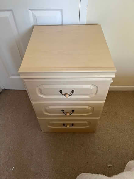 Photo of free Dressing table with mirror (Bradford on Avon BA15) #3