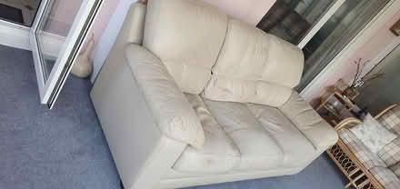 Photo of free Cream leather 3 seater settee (Horndean PO8) #2