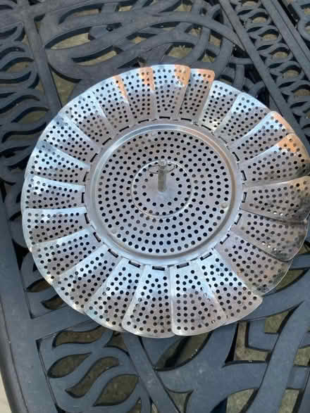 Photo of free Vegetable steamer (St Mark's GL51) #1
